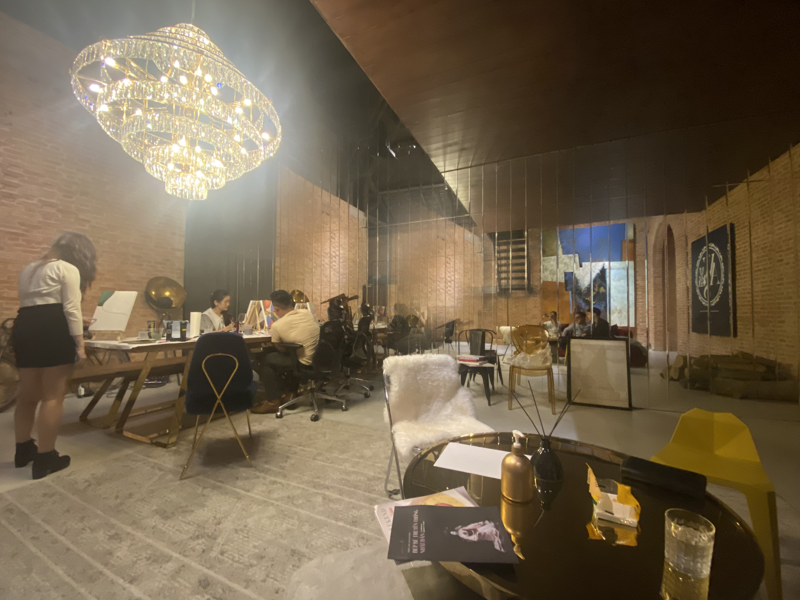 Cho thuê mặt bằng mặt tiền Villa Đường Tôn  Đức Thắng, P Bến Nghé, Quận 1